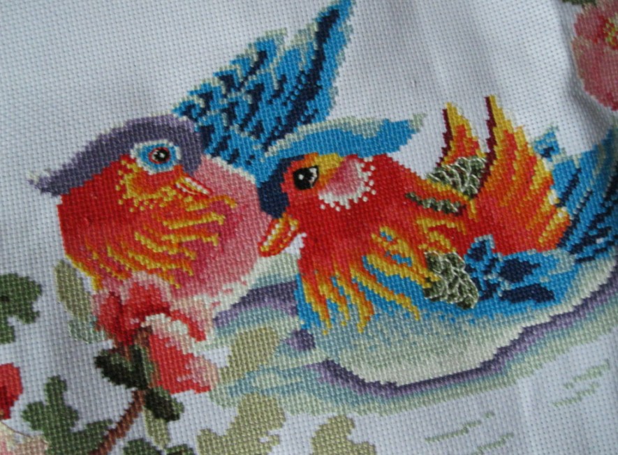 電腦十字繡成品批發(fā) 以現(xiàn)代工藝演繹傳統(tǒng)美學(xué)，打造客廳點(diǎn)睛之筆